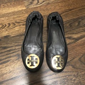 Tory Burch Size 7 Classic Reva Black & Gold
